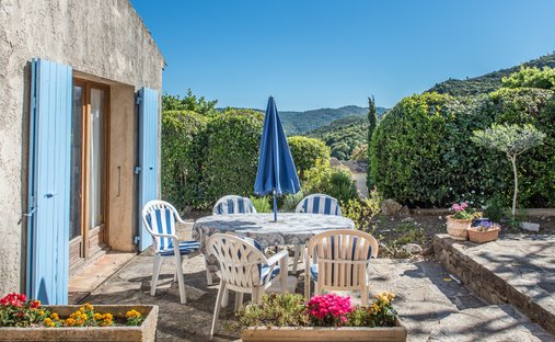 Villa in Le Plan-de-la-Tour, Provence-Alpes-Côte d'Azur, France 1