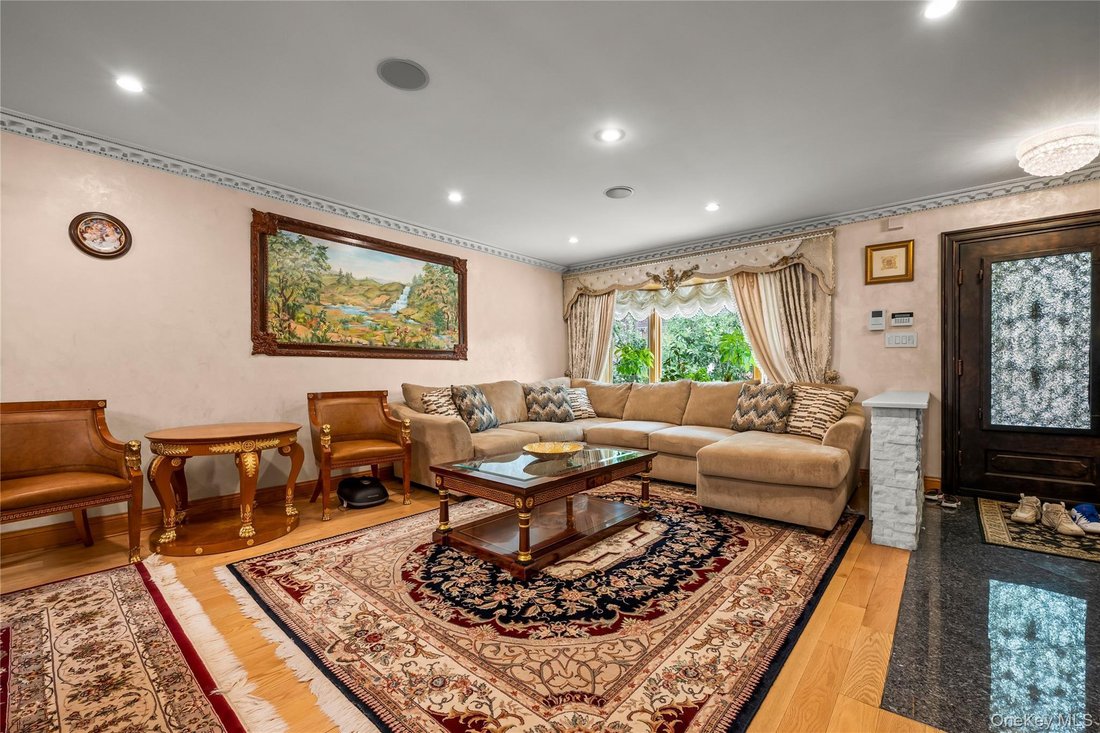House in New York, New York, United States 3 - 18485512