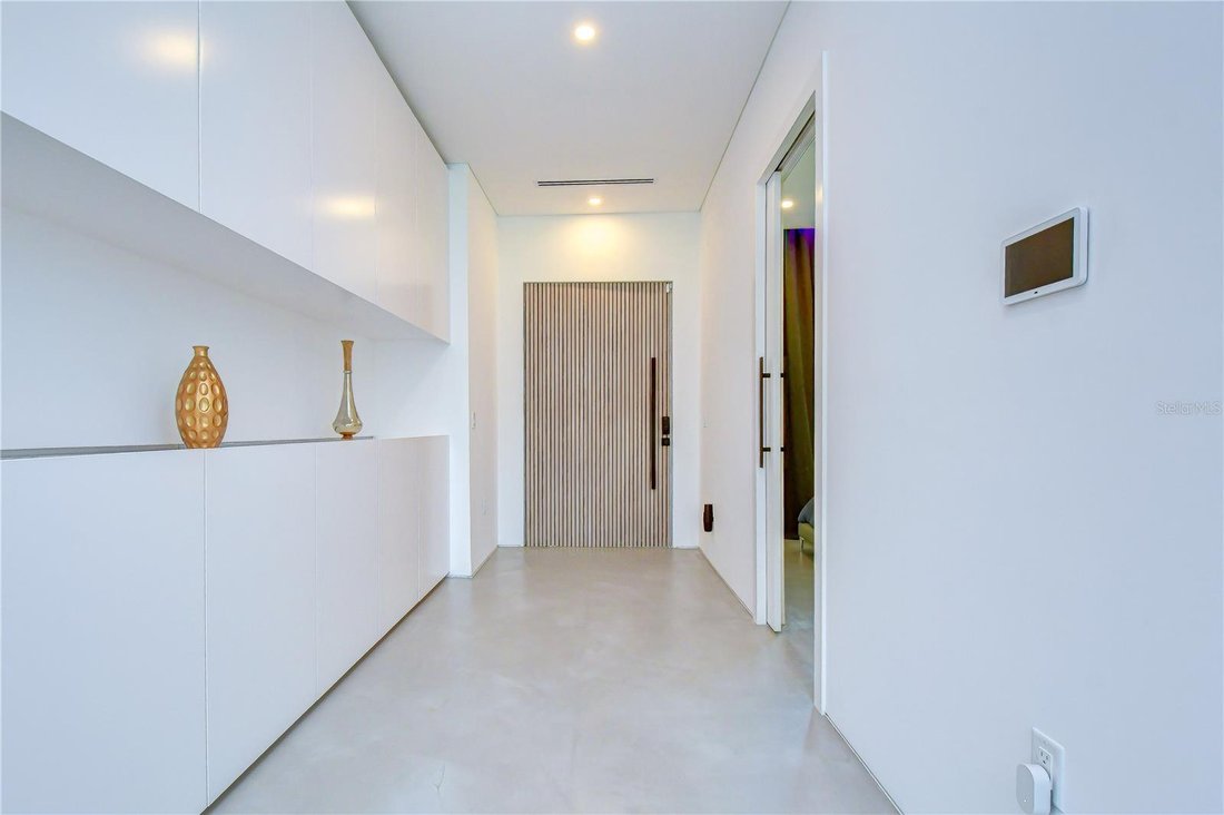 House in Tampa, Florida, United States 3 - 18485600
