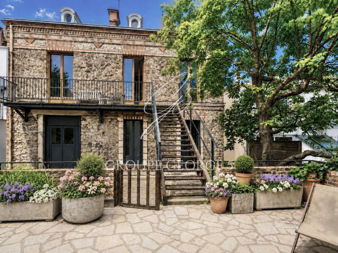 House in Saint-Cloud, Ile-de-France, France 1 - 18404633