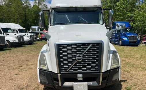 2019 Volvo Commercial VNL VNL 300 Day Cab in Fredericksburg, VA, United States 1