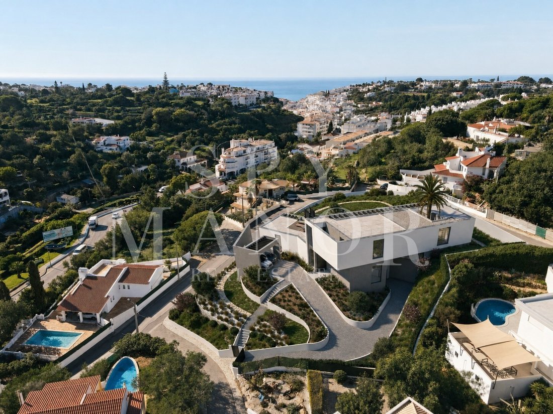 Villa in Carvoeiro, Algarve, Portugal 1 - 17918854