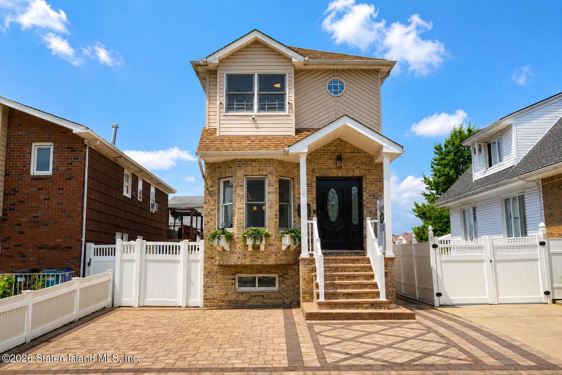 House in New York, New York, United States 2 - 18485074