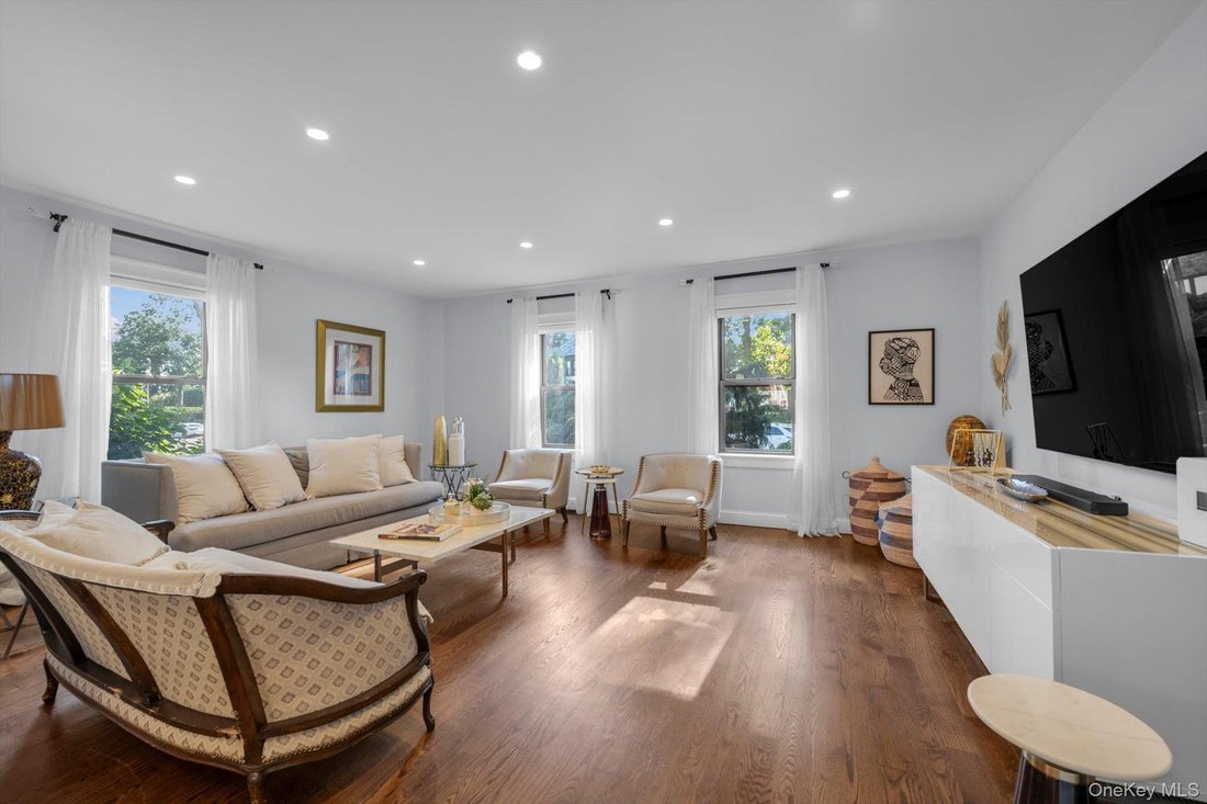 House in Valley Stream, New York, United States 3 - 18485531