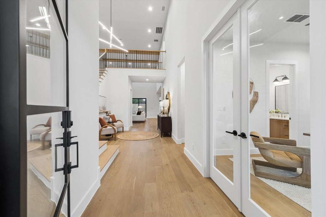 House in Houston, Texas, United States 3 - 18483702