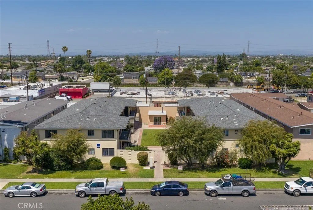 Garden Grove, California, United States 1 - 18125335