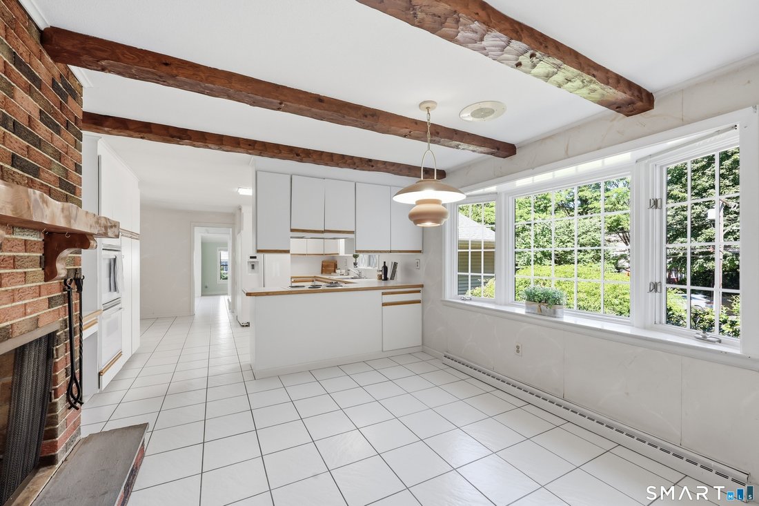 House in West Hartford, Connecticut, United States 5 - 18475363