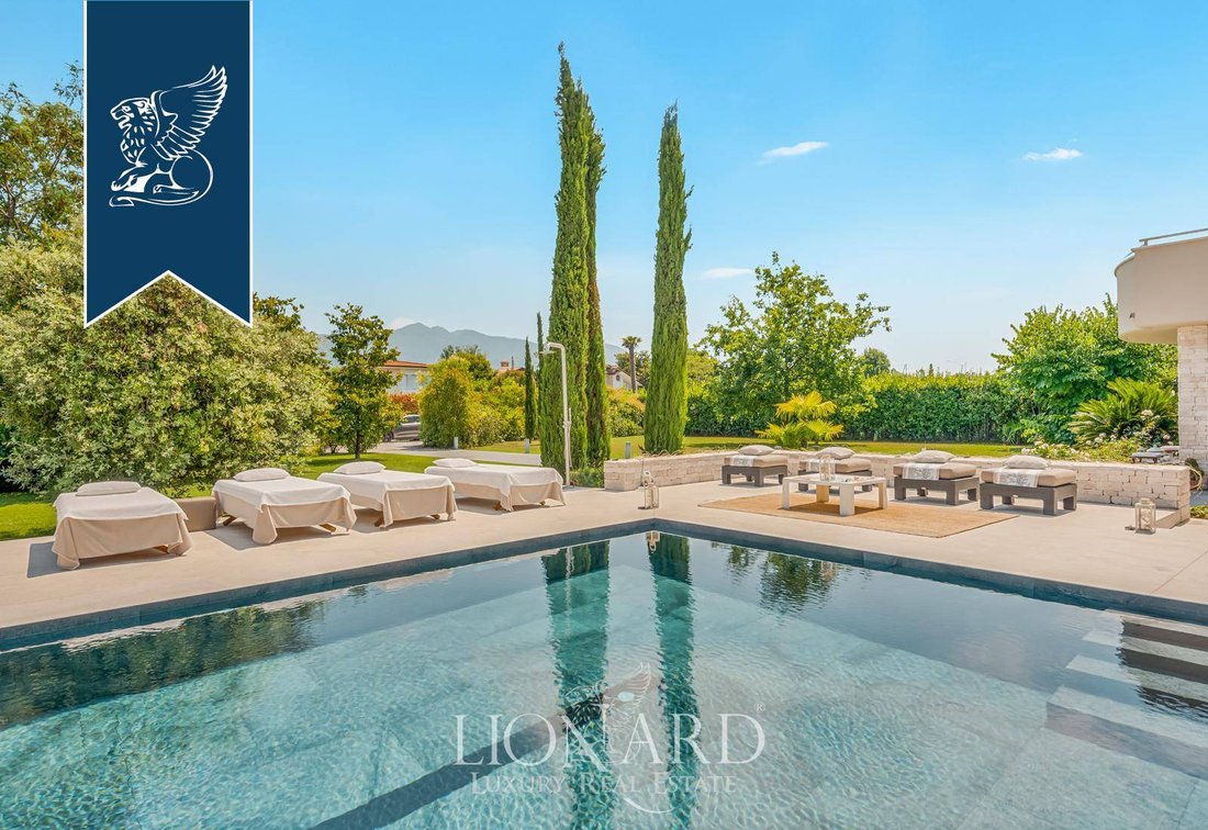 Villa in Center, Forte dei Marmi, Tuscany 4 - 18486938