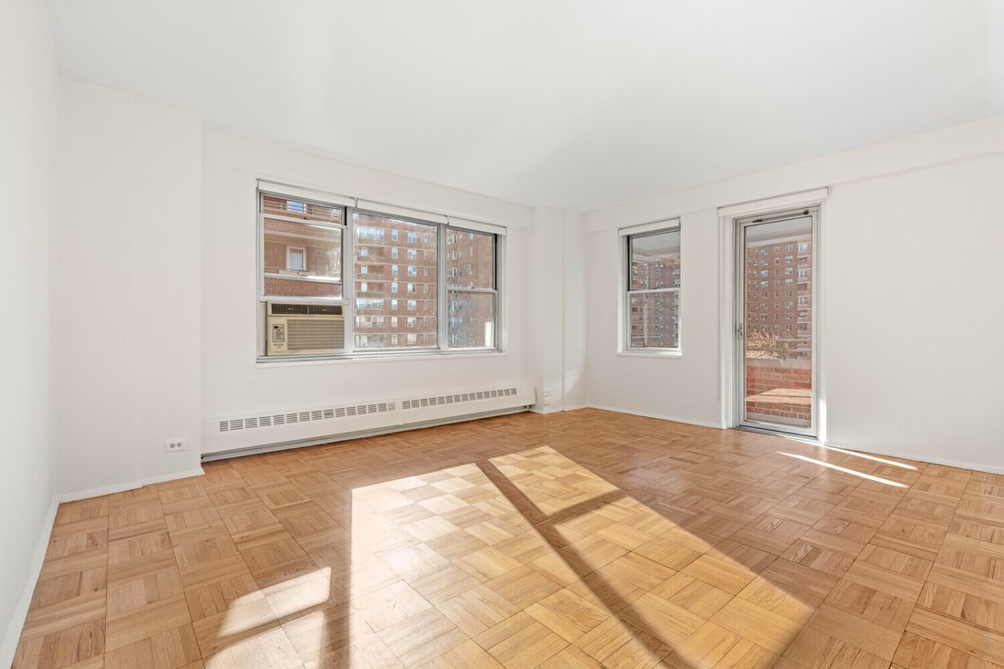Co Op in New York, New York, United States 2 - 16833332