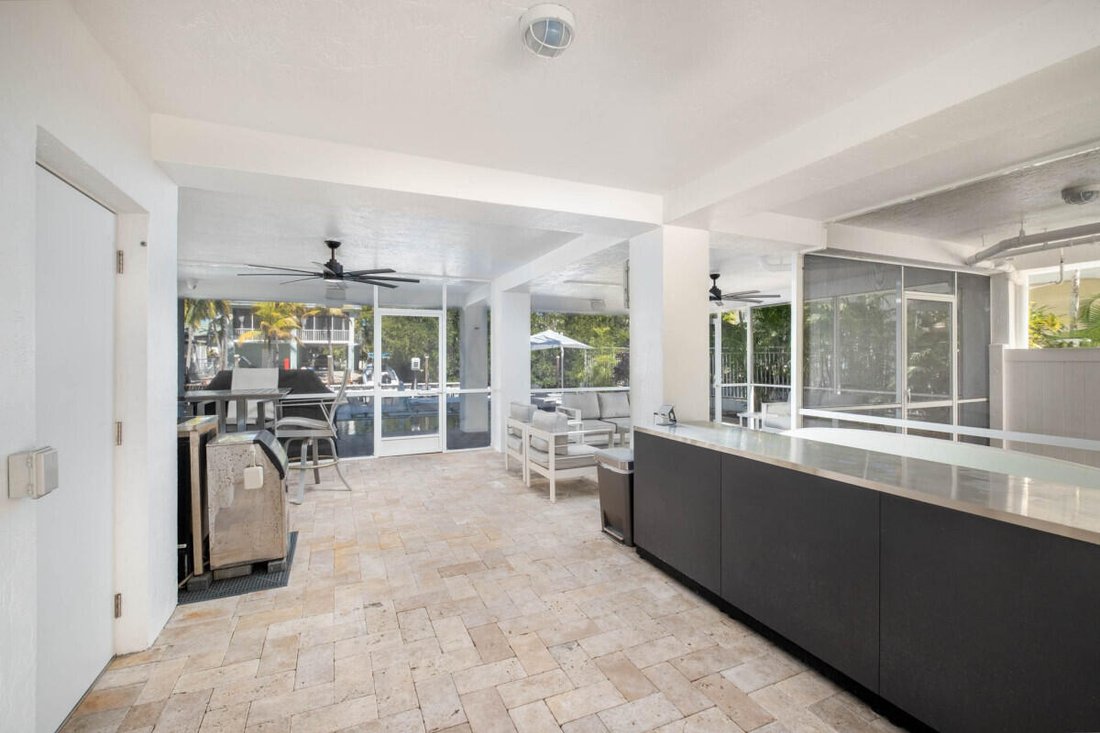 House in Key Colony Beach, Florida, United States 5 - 18482911