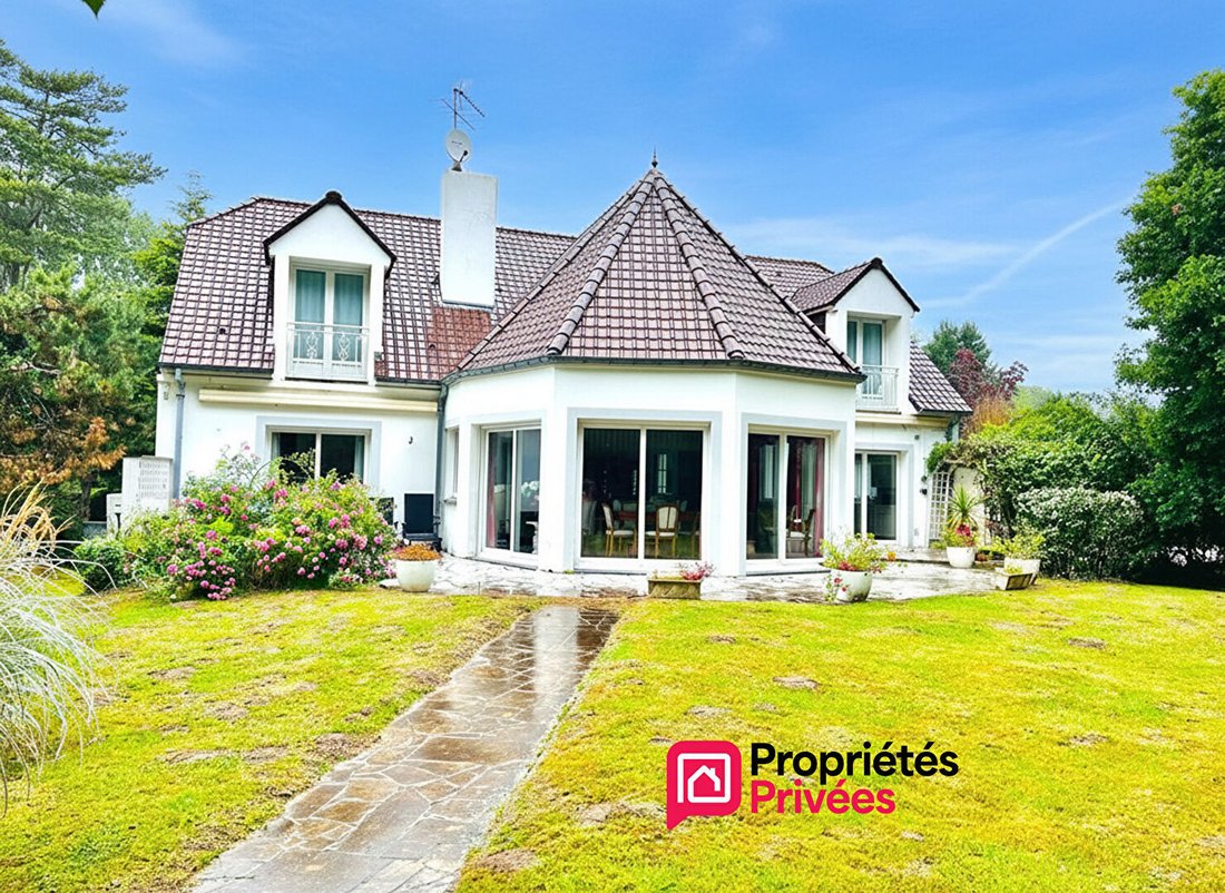 Villa in Neufchatel-Hardelot, Hauts-de-France, France 1 - 18487025