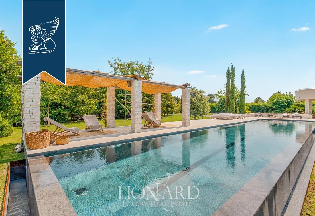 Villa in Center, Forte dei Marmi, Tuscany 3 - 18486938