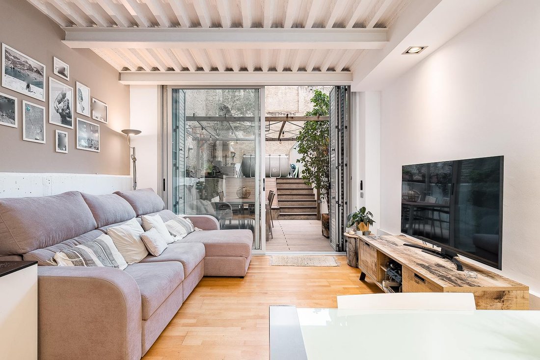 Villa in Sants-Montjuic, Barcelona, Spain 4 - 18483531