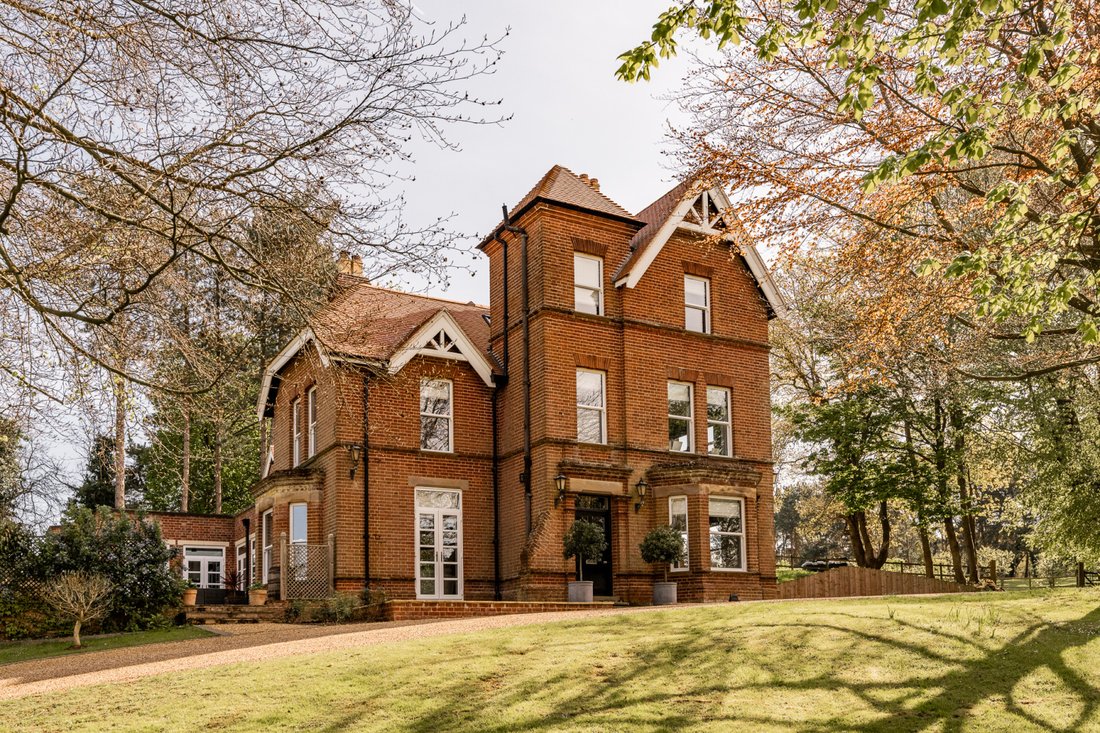 House in Roughton, England 1 - 16720601