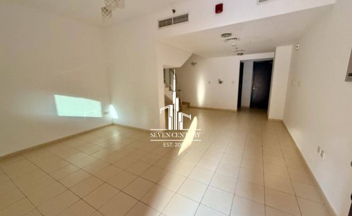 Villa in JVC / Jumeirah Village Circle, Dubai, United Arab Emirates 1