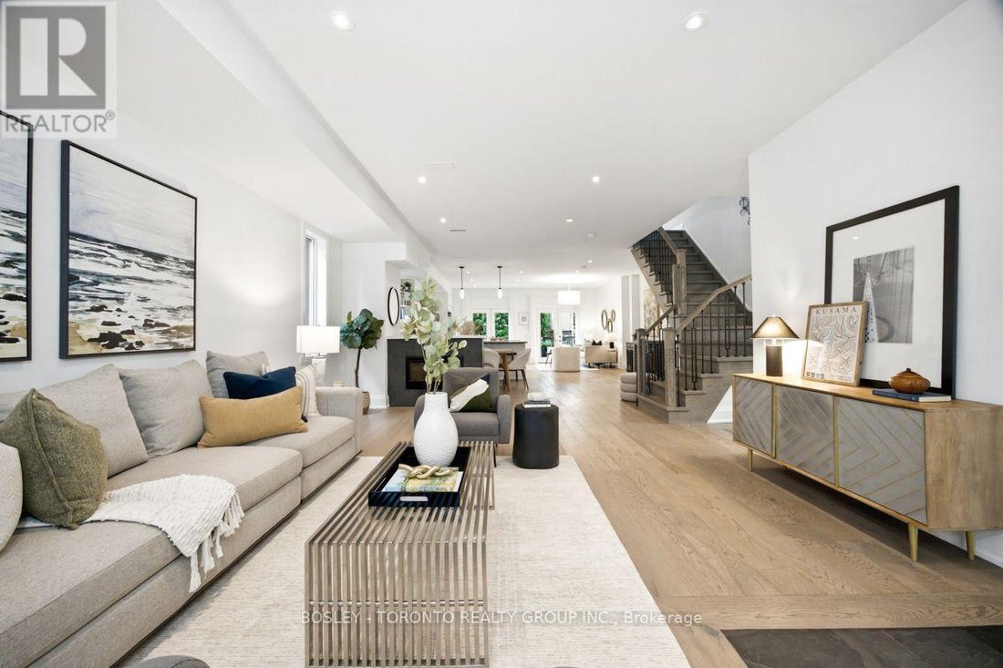 House in Toronto, Ontario, Canada 4 - 18487486