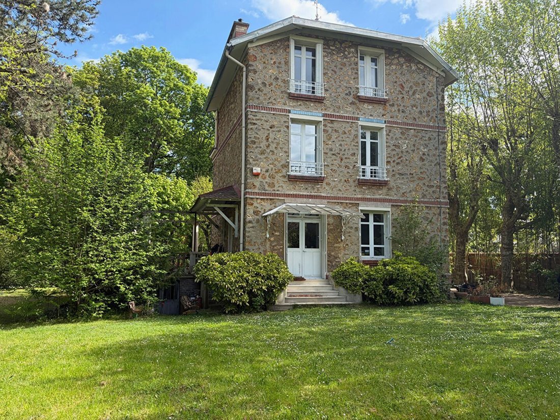 House in Napoleon, Maisons-Laffitte, France 2 - 18483647