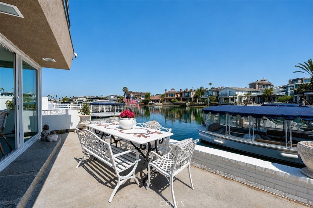 Newport Beach, California, United States 5 - 18486699