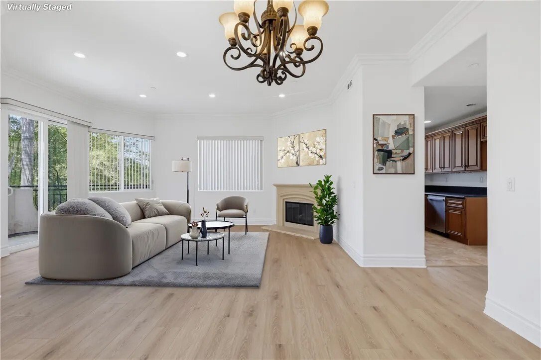 Condo in Burbank, California, United States 1 - 18483157