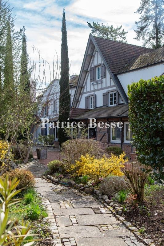 House in Chalon-sur-Saone, Bourgogne – Franche-Comté, France 3 - 18486113