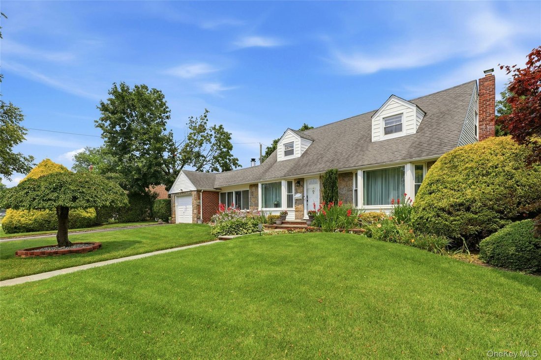 House in New Hyde Park, New York, United States 4 - 18485534