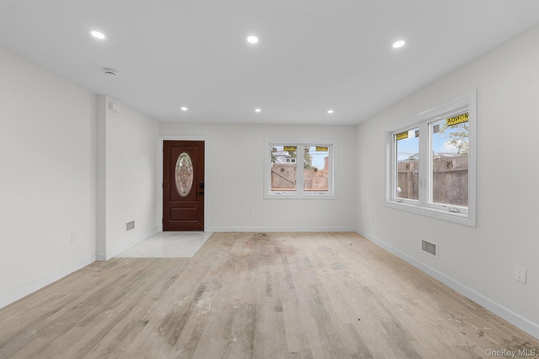 House in New York, New York, United States 5 - 18485513