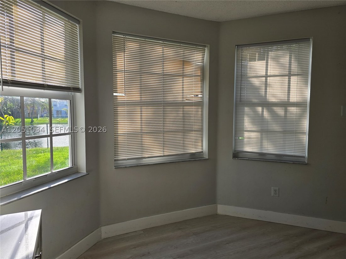 House in Pembroke Pines, Florida, United States 4 - 18478056