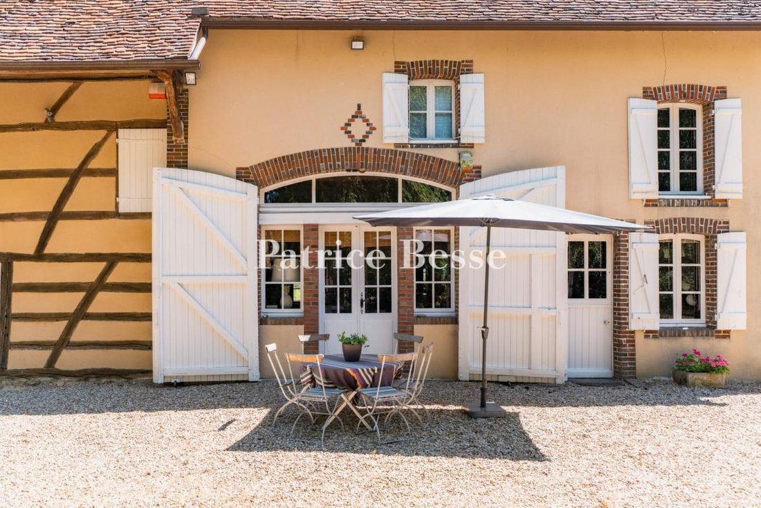 Farm Ranch in Toucy, Bourgogne – Franche-Comté, France 2 - 18486109