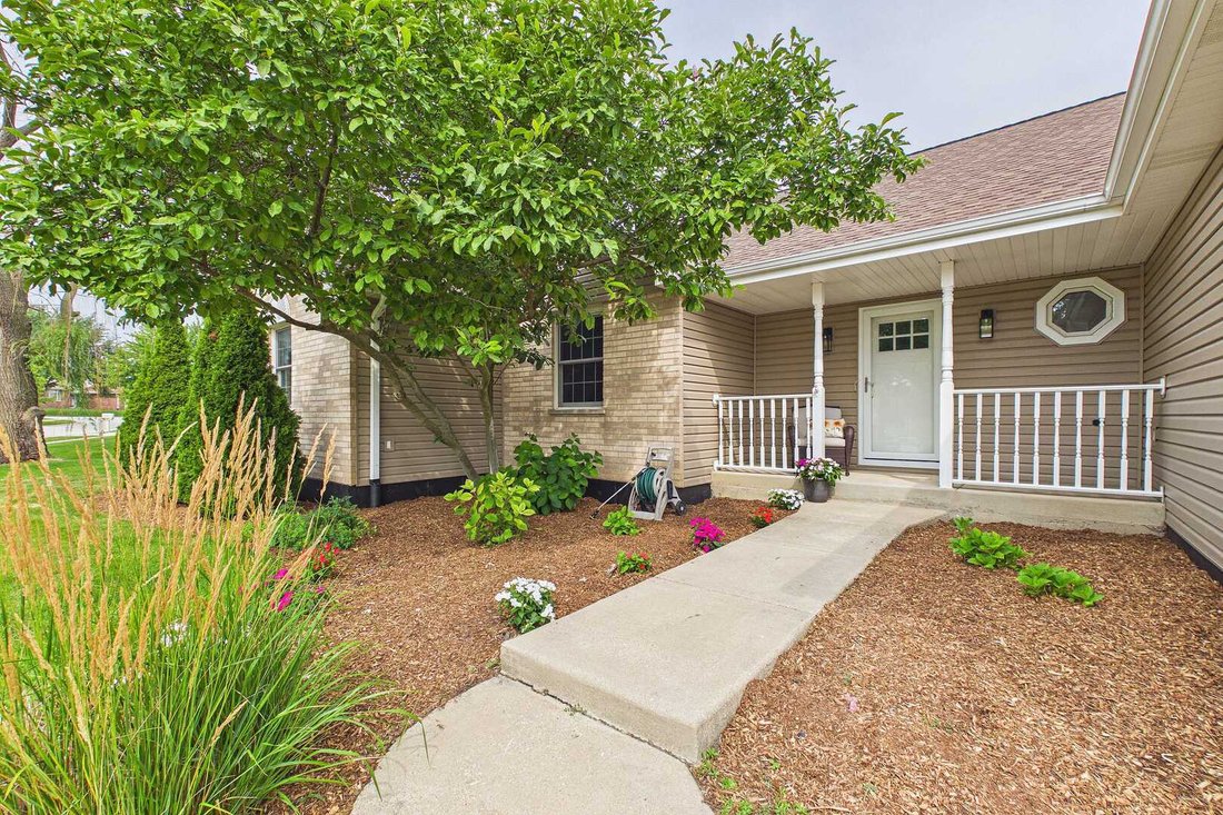 House in Mokena, Illinois, United States 3 - 18483466