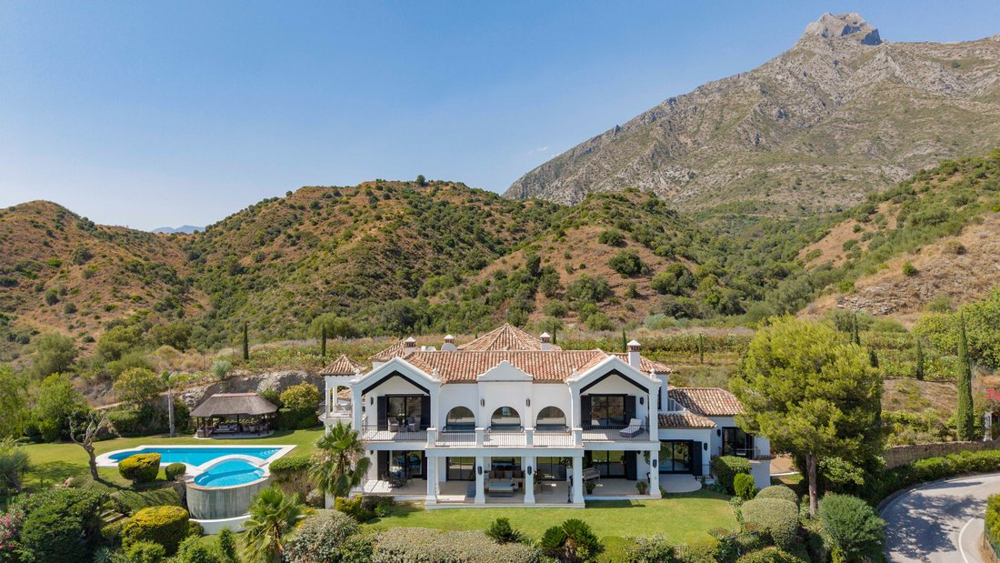 Villa in Marbella, Andalusia, Spain 2 - 18339552
