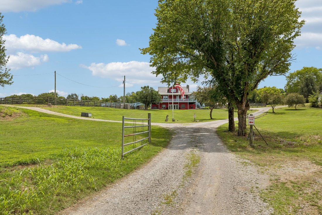 House in Hickman, Tennessee, United States 3 - 18481389