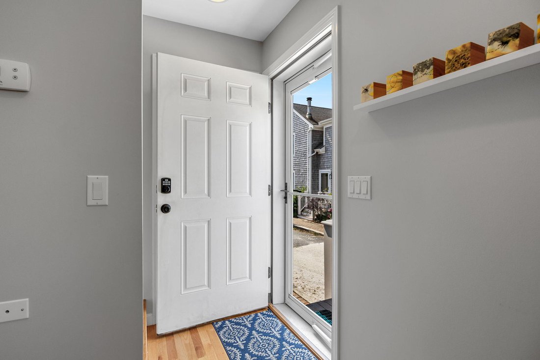 Condo in Provincetown, Massachusetts, United States 3 - 18485598