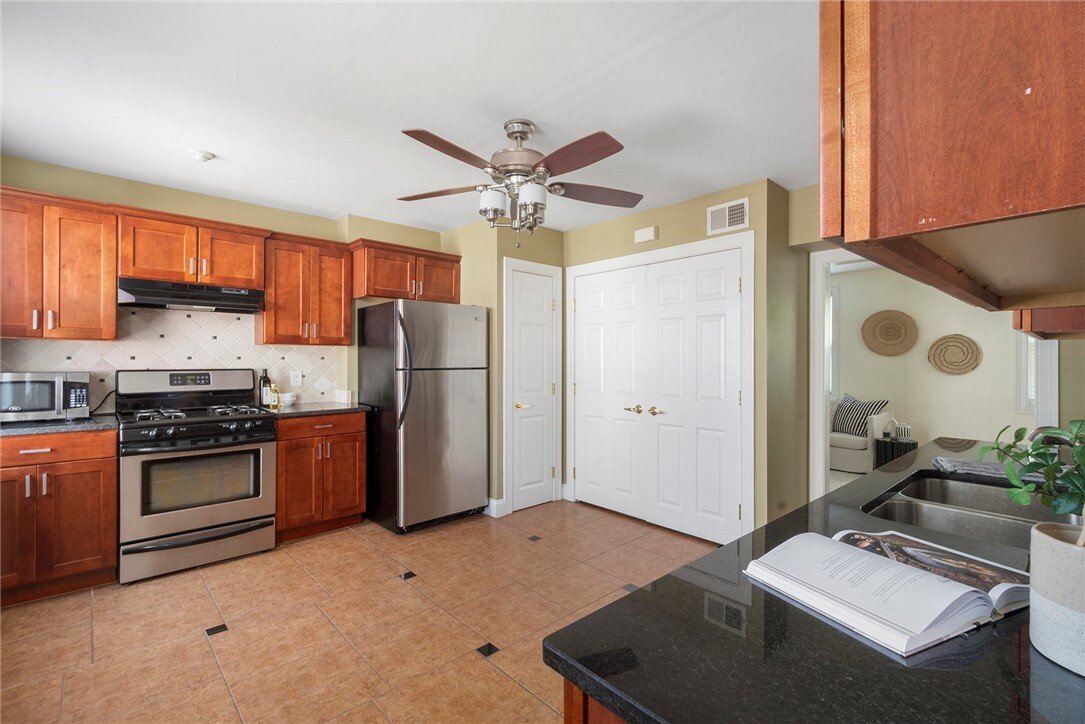 Condo in Providence, Rhode Island, United States 3 - 18482945