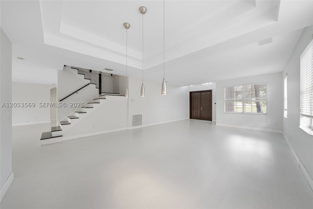 House in Pembroke Pines, Florida, United States 4 - 18459402