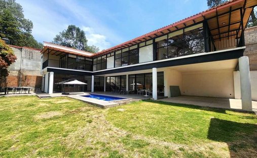 House in Valle de Bravo, State of Mexico, Mexico 1