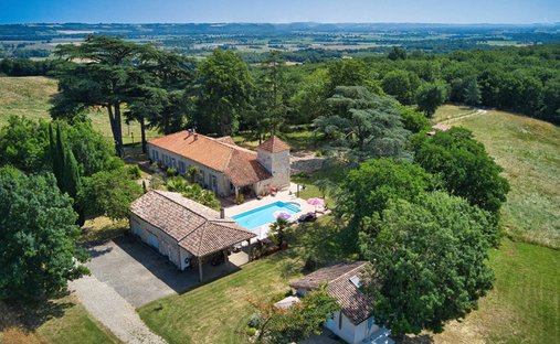 House in Layrac, Nouvelle-Aquitaine, France 1