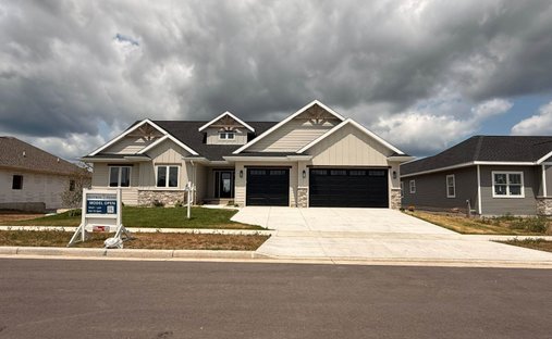 House in Lake Wisconsin, Wisconsin, United States 1