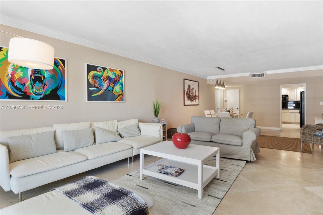 Condo in Miami Beach, Florida, United States 5 - 18486744