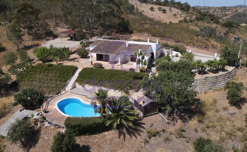 House in Santa Catarina da Fonte do Bispo, Algarve, Portugal 1