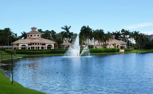 Townhouse in Hollywood, Florida, United States 1