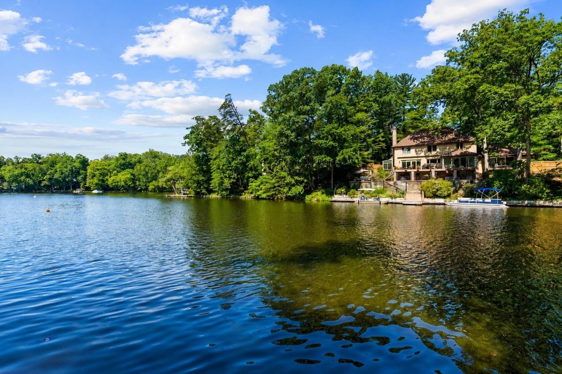 House in Idylwood, Virginia, United States 1 - 18253072