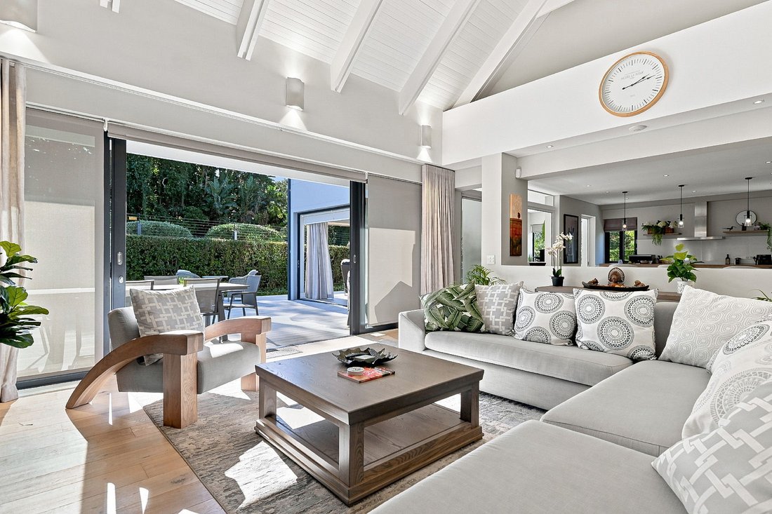 Estate in Constantia Heights, Cape Town, Western Cape 2 - 18484484