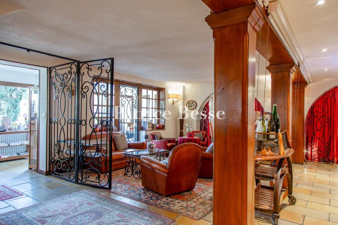 House in Chalon-sur-Saone, Bourgogne – Franche-Comté, France 5 - 18486113