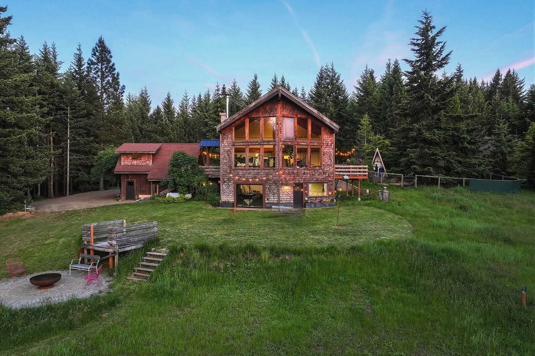 House in White Salmon, Washington, United States 1 - 18484762