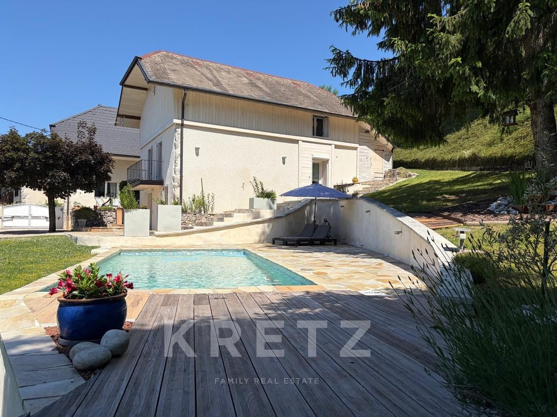 Maison à Verel-Pragondran, Auvergne-Rhône-Alpes, France 1 - 18484129