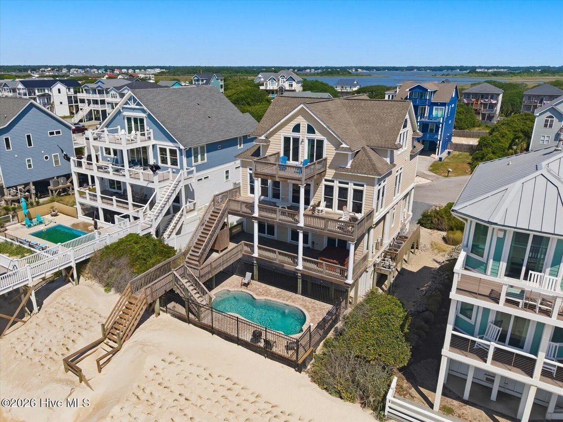 House in North Topsail Beach, North Carolina, United States 2 - 18483666