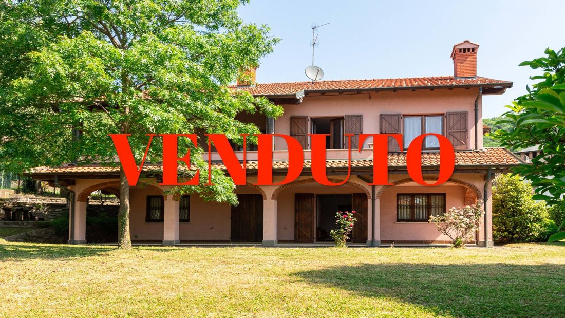 Villa in Proserpio, Lombardy, Italy 1 - 18161479