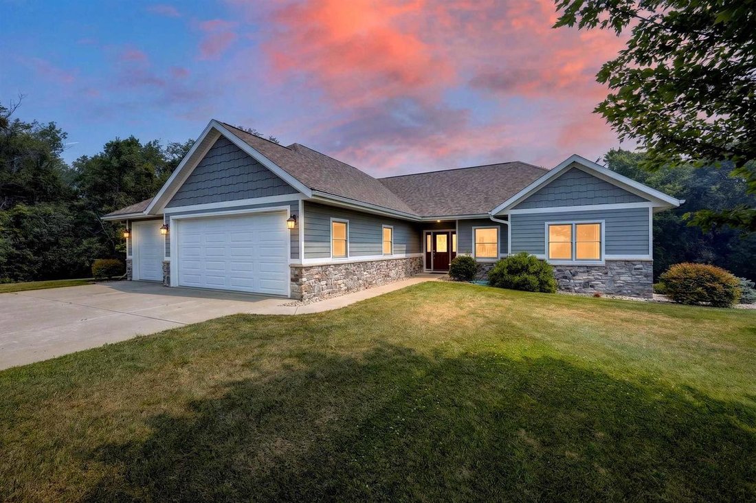 House in Waunakee, Wisconsin, United States 1 - 18483072