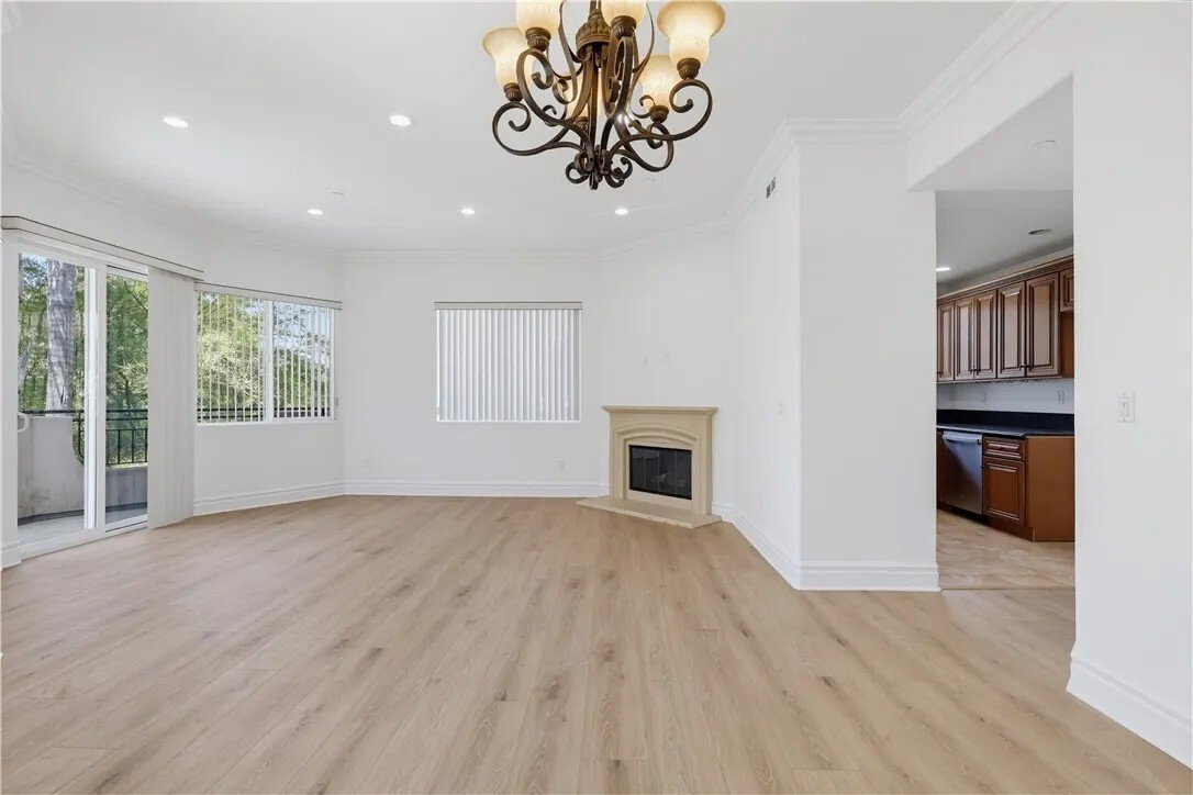 Condo in Burbank, California, United States 2 - 18483157
