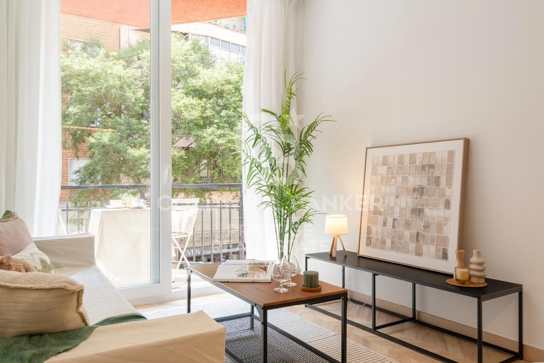 Apartment in Eixample, Barcelona, Spain 4 - 18486880
